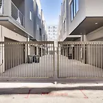 Golden Triangle Townhome At Downtown Denver