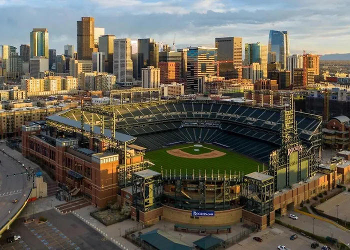 Golden Triangle Townhome At Downtown Denver