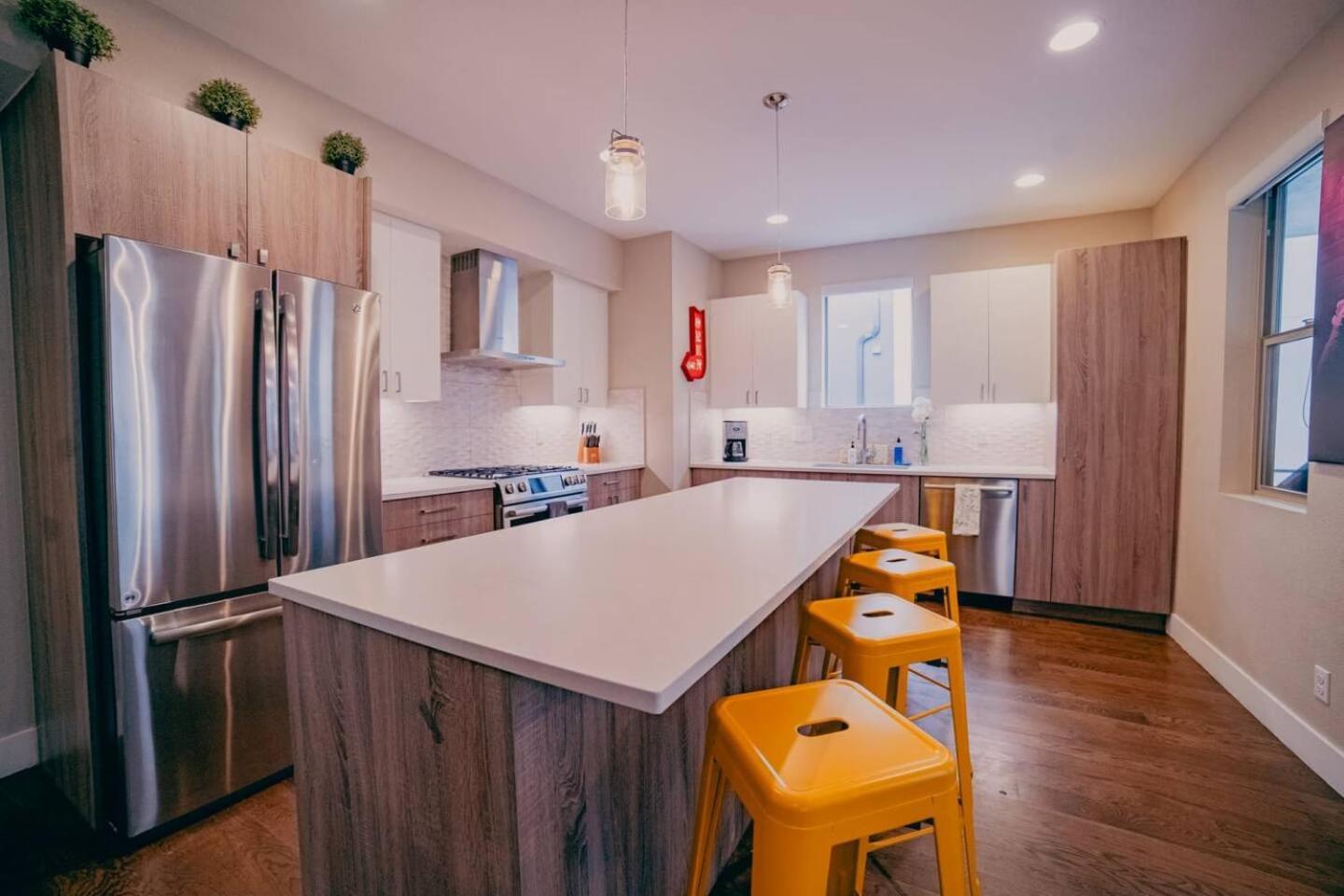 Golden Triangle Townhome At Downtown Denver